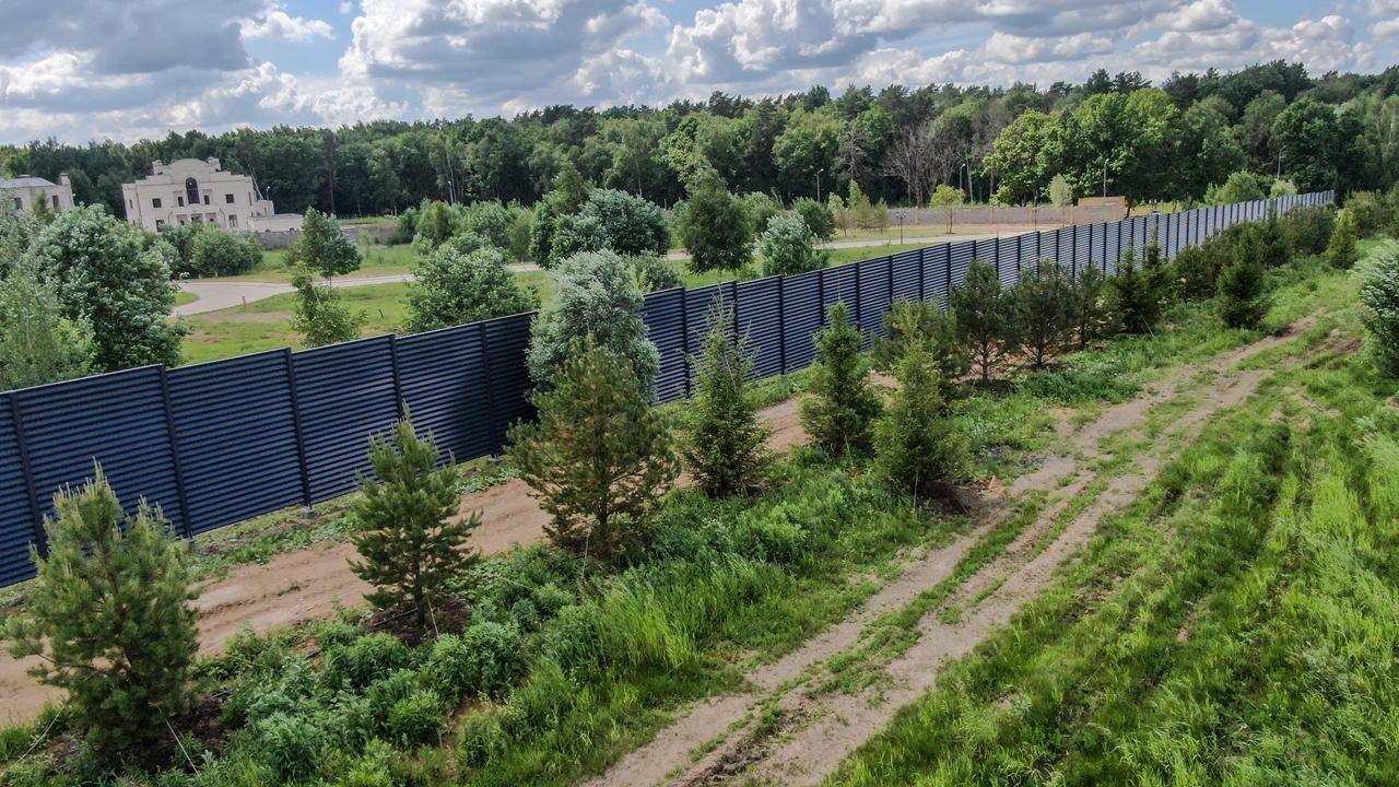 Забор жалюзи под ключ в поселке Ромашково